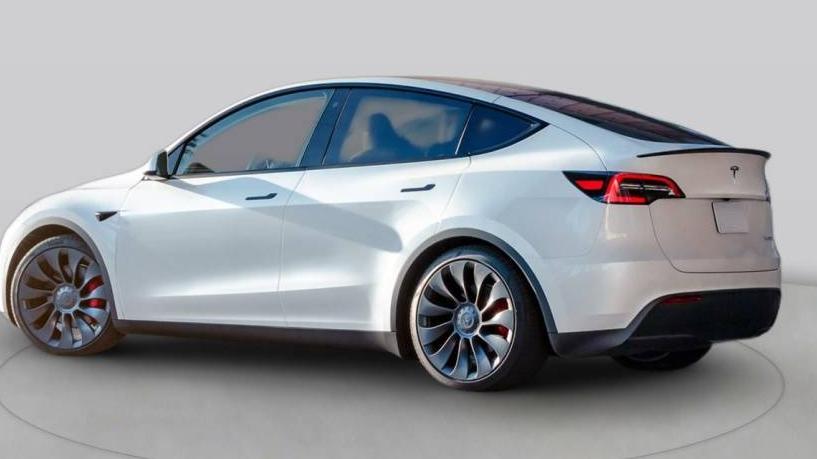 TESLA MODEL Y 2024 7SAYGDEF5RA284629 image